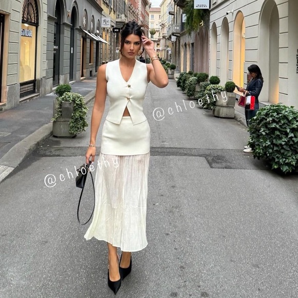 Zara MIXED PLEATED KNIT SKIRT - Picture 7 of 16